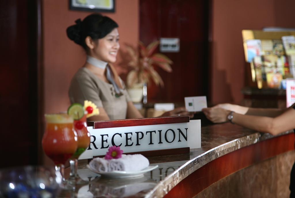 Grand Wahid Hotel Salatiga Exterior foto